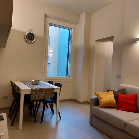 The 6 Apartments Rimini Luaran gambar