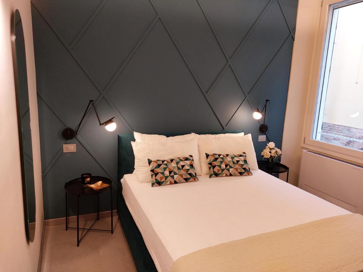 The 6 Apartments Rimini Luaran gambar