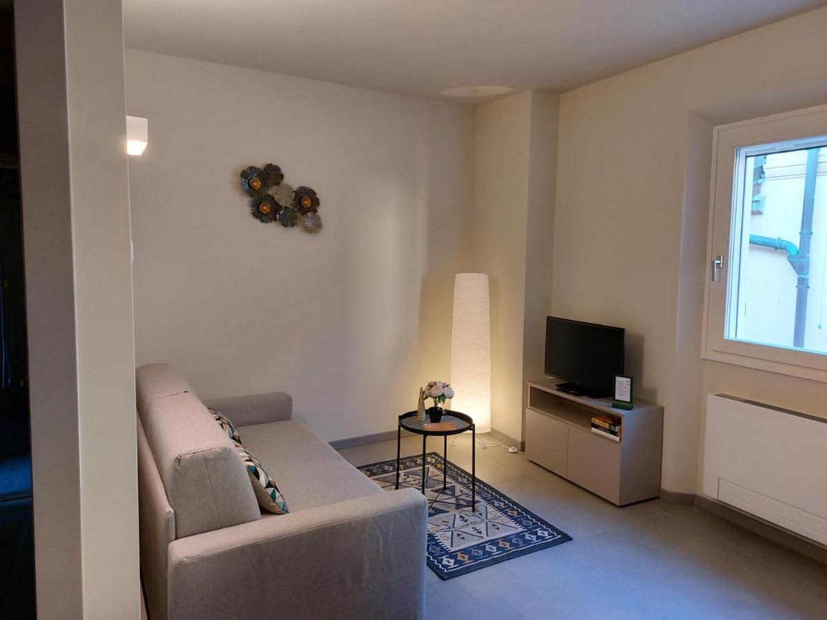 The 6 Apartments Rimini Luaran gambar