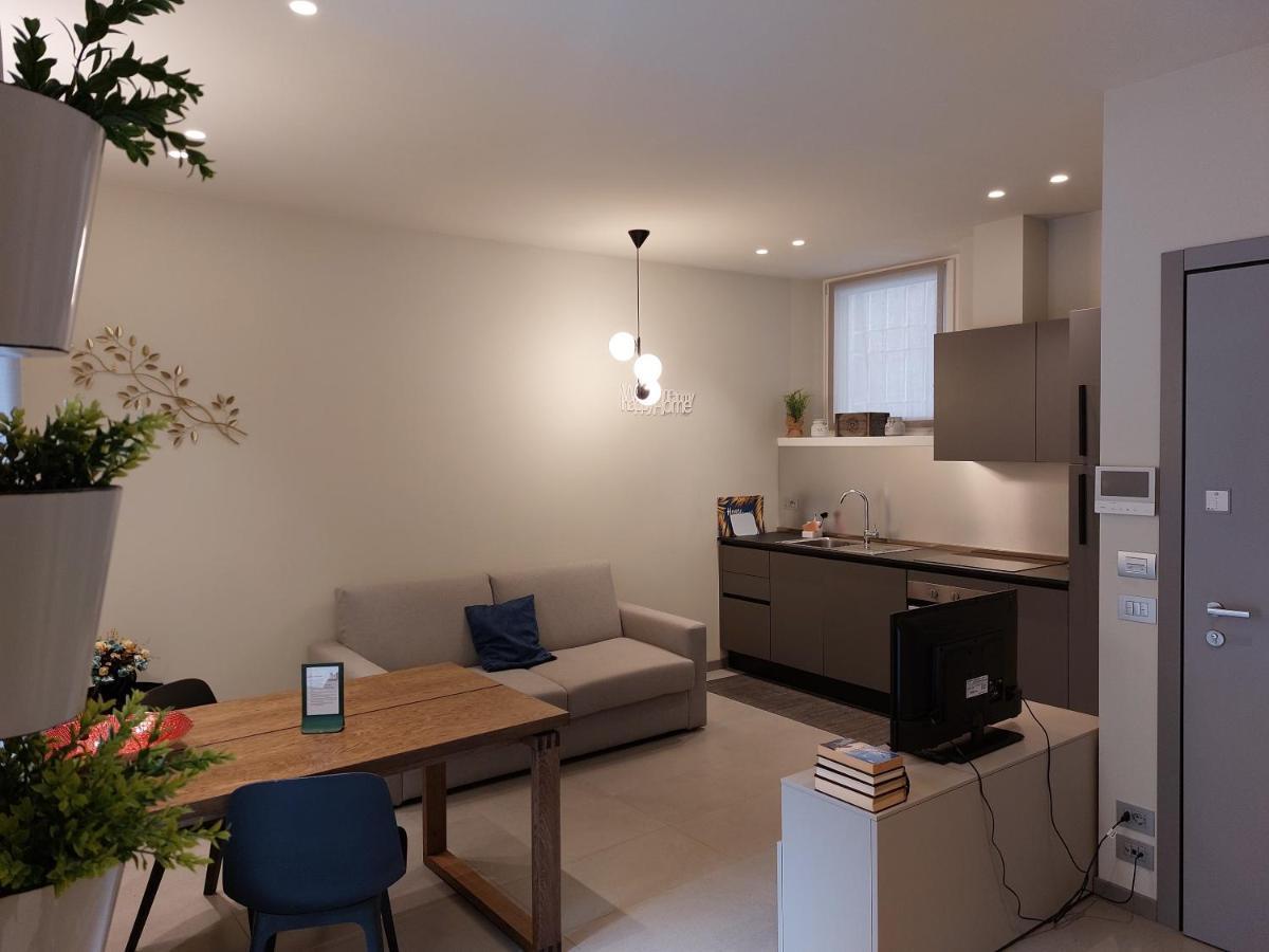 The 6 Apartments Rimini Luaran gambar